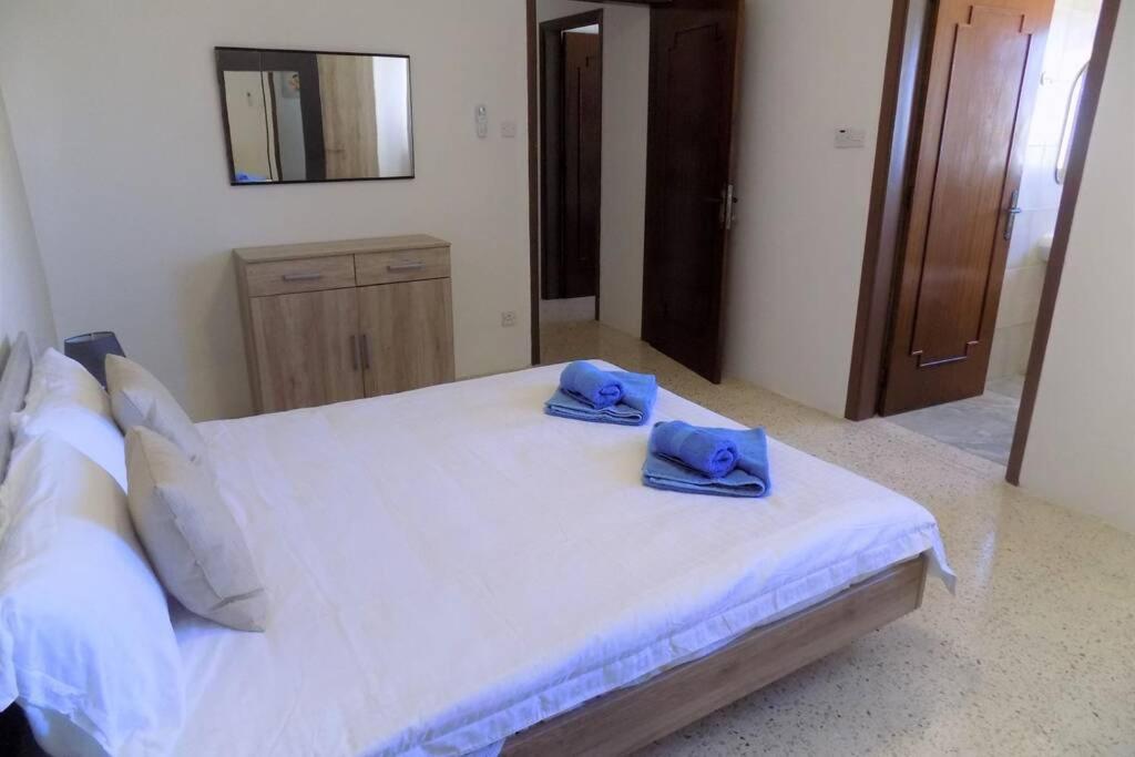 Sunshine Holiday Apartment 5 With Spectacular Seaviews 세인트폴스베이 외부 사진